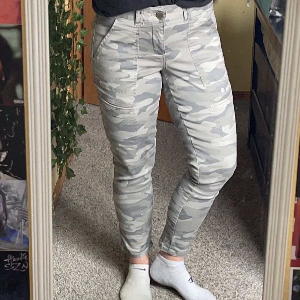 Democracy Gray & White Camo Ankle Pants